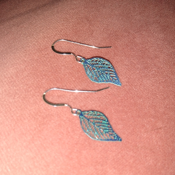 Solid 925 REAL Sterling Silver Wires Blue Leaves Lightweight Leaf Earrings New - Picture 5 of 7